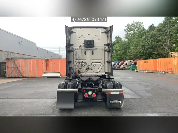 2021 Freightliner Cascadia