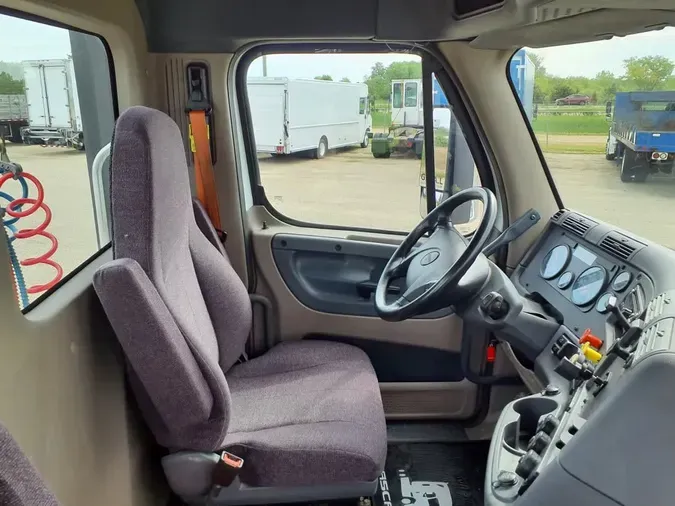 2018 FREIGHTLINER CASCADIA 125
