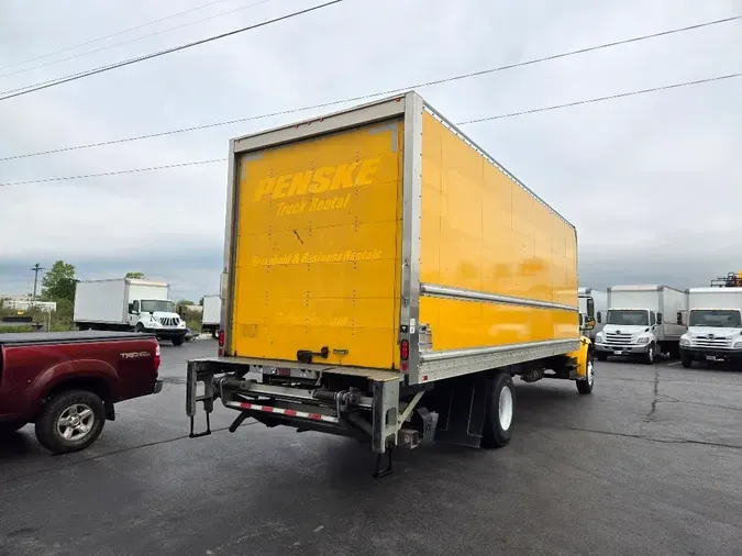 2019 FREIGHTLINER M2 100