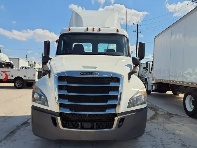 2018 FREIGHTLINER/MERCEDES NEW CASCADIA PX12664