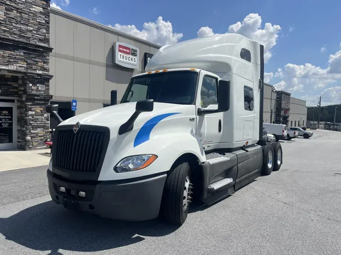 2021 International LT625