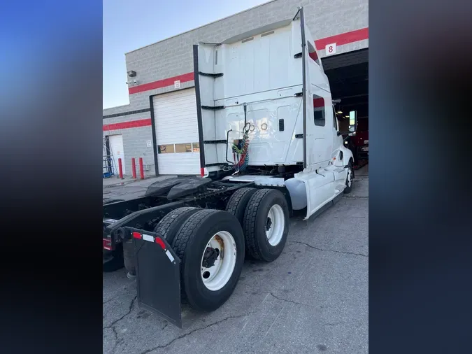 2019 NAVISTAR INTERNATIONAL LT625 SLPR CAB