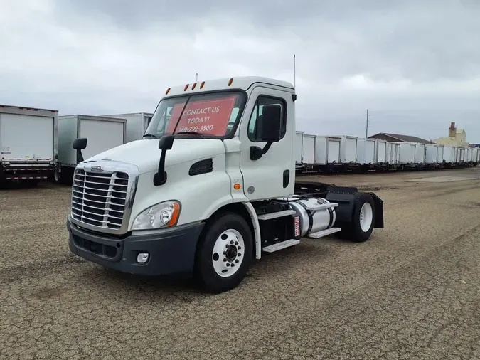 2019 FREIGHTLINER/MERCEDES CASCADIA 11307d7aba8ca39d29a6f225544b3a35e8e