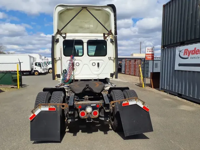 2019 FREIGHTLINER/MERCEDES NEW CASCADIA 12607d7b9a58d30a77c80e4cf0e07903671