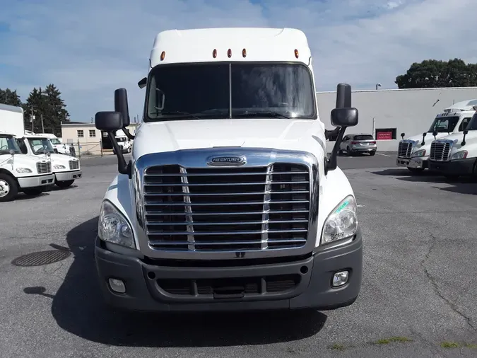 2019 FREIGHTLINER/MERCEDES CASCADIA 125