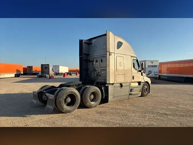 2023 Freightliner Cascadia