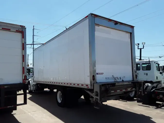 2018 FREIGHTLINER M2 106
