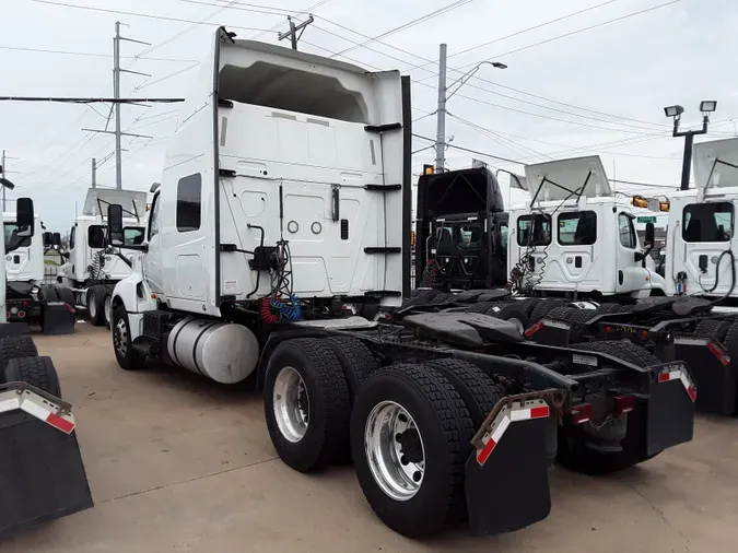 2019 NAVISTAR INTERNATIONAL LT625 SLPR CAB