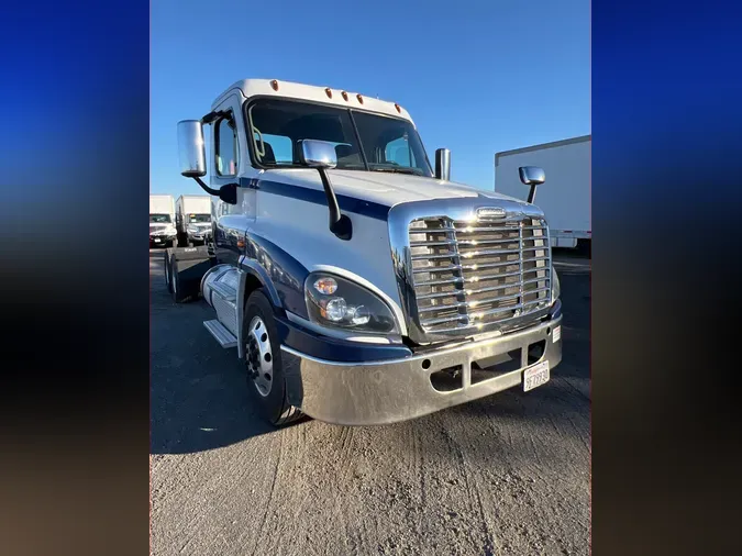 2018 FREIGHTLINER/MERCEDES CASCADIA 125