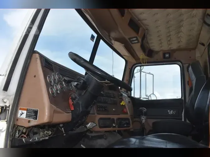 2015 WESTERN STAR 4700