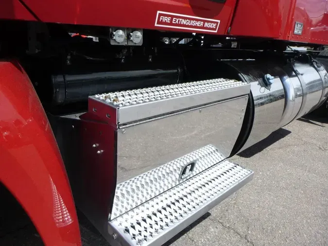 2023 Peterbilt 57907e7f6616413227999b3ab80f5444041