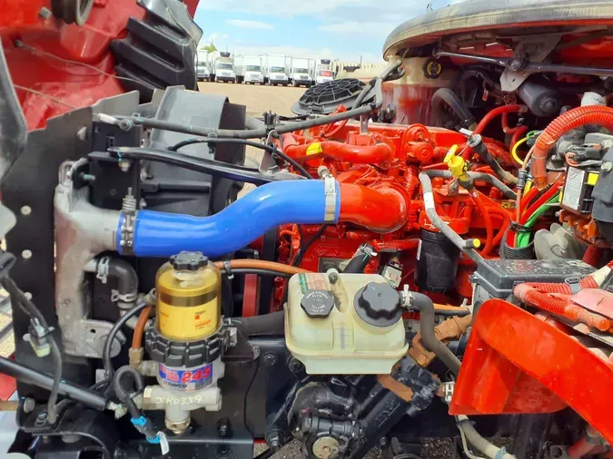2018 FREIGHTLINER M2 106