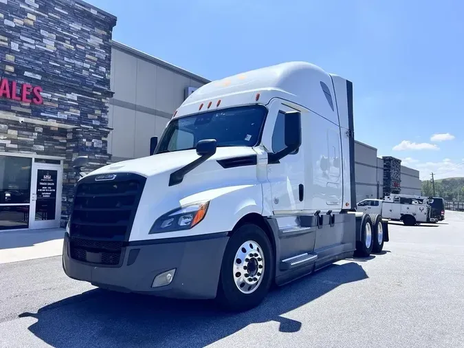 2020 Freightliner Cascadia