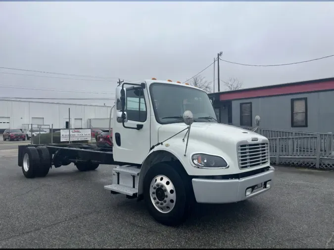 2020 FREIGHTLINER/MERCEDES M2 106