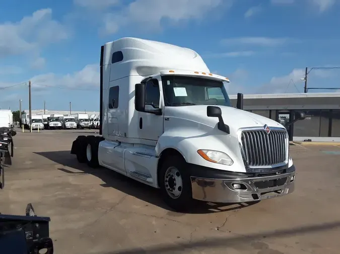 2019 NAVISTAR INTERNATIONAL LT625 SLPR CAB