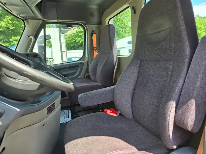 2019 FREIGHTLINER/MERCEDES CASCADIA 125