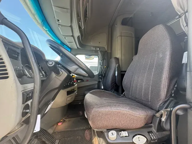 2022 Peterbilt 579