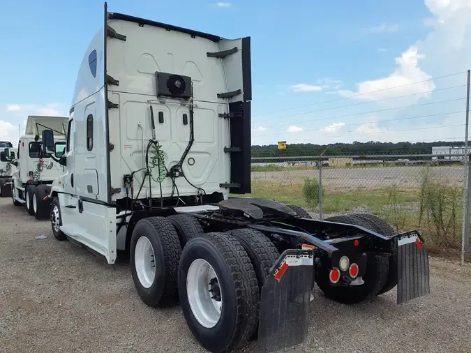 2020 FREIGHTLINER CASCADIA 125