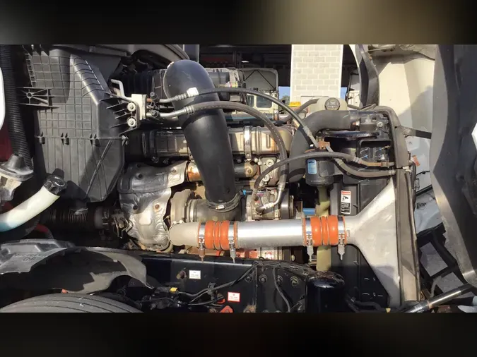 2020 Freightliner Cascadia 126