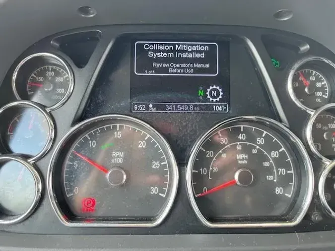 2022 Peterbilt 579