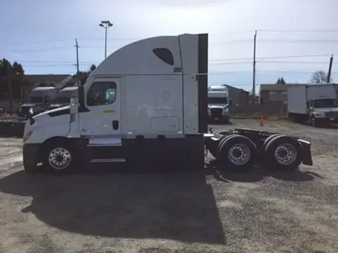 2022 Freightliner Cascadia