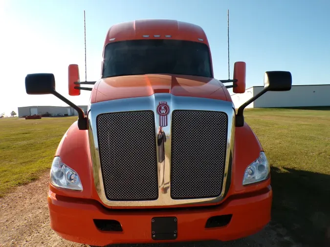 2020 Kenworth T680