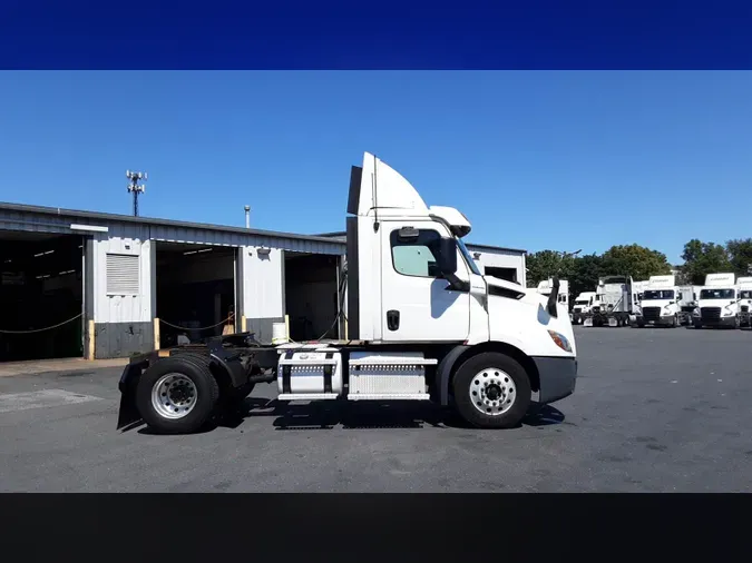 2020 Freightliner Cascadia 1260800801fc42f1e9b95235afb5e4296ad
