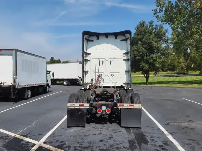 2022 FREIGHTLINER/MERCEDES NEW CASCADIA PX126640801e87d557404fa4f6b67b42d53da37