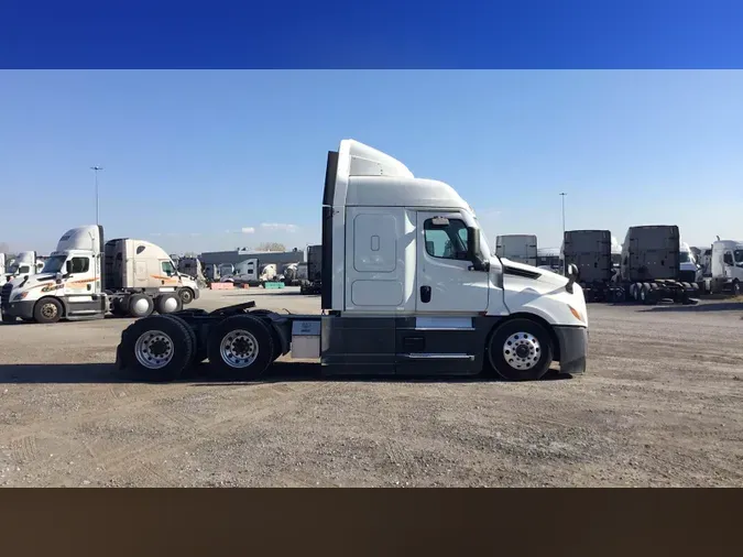 2022 Freightliner Cascadia 126