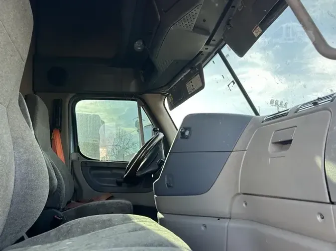 2017 FREIGHTLINER CASCADIA 1250807f6a0b89d0fc357f0c4bf0d6b8dbd