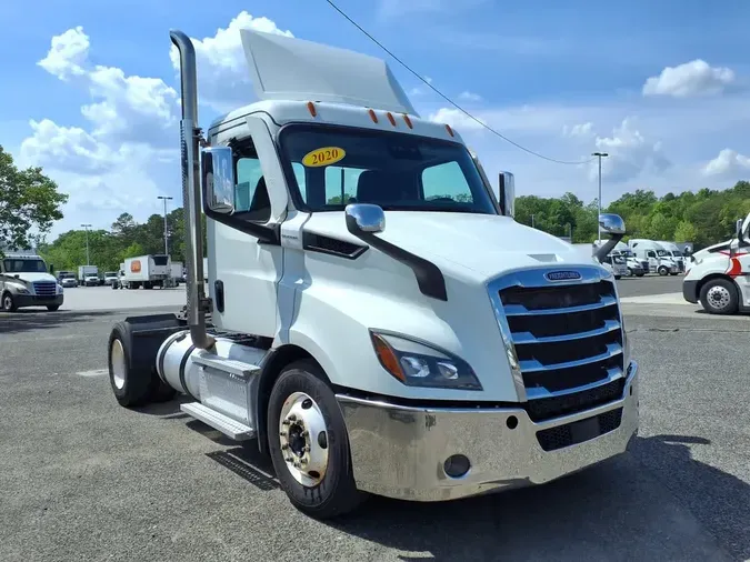 2020 FREIGHTLINER/MERCEDES NEW CASCADIA 116080ae87d2fc9580a7ea73407b1ac060f