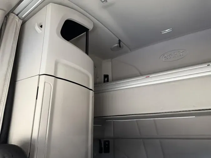 2022 Peterbilt 579