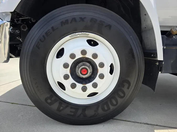 2025 Ford F-750