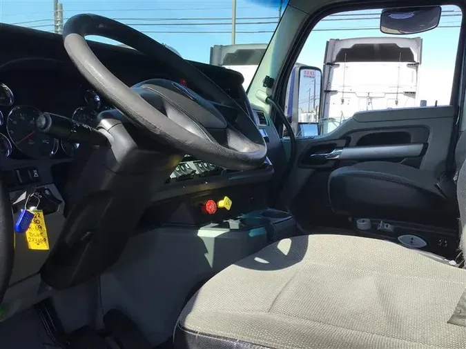 2022 KENWORTH T68008148fba4bdd3f83364f373aaaf5d3da