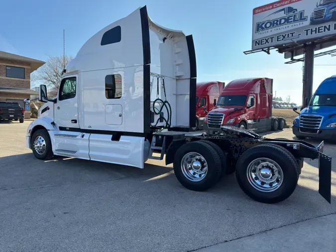 2022 PETERBILT 579