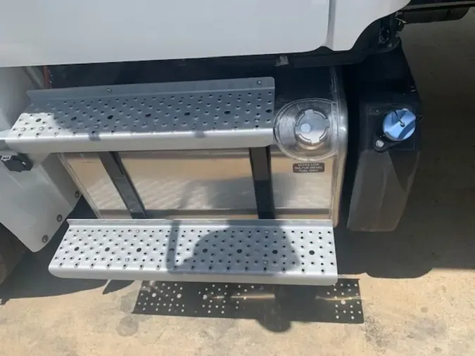 2020 Freightliner Business Class M2 106