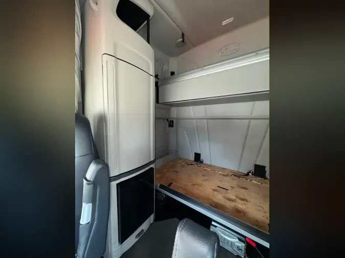 2023 PETERBILT 579
