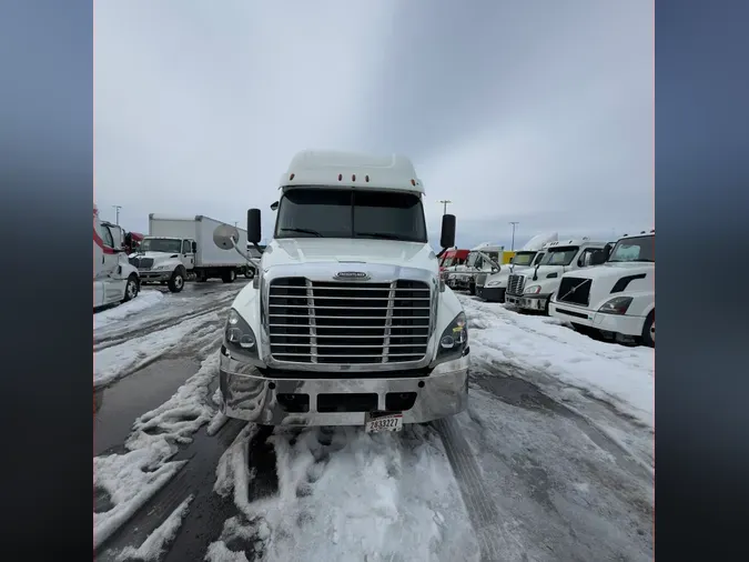 2019 FREIGHTLINER/MERCEDES CASCADIA 125