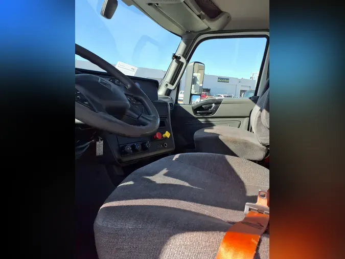 2020 NAVISTAR INTERNATIONAL RH613 DAYCAB T/A