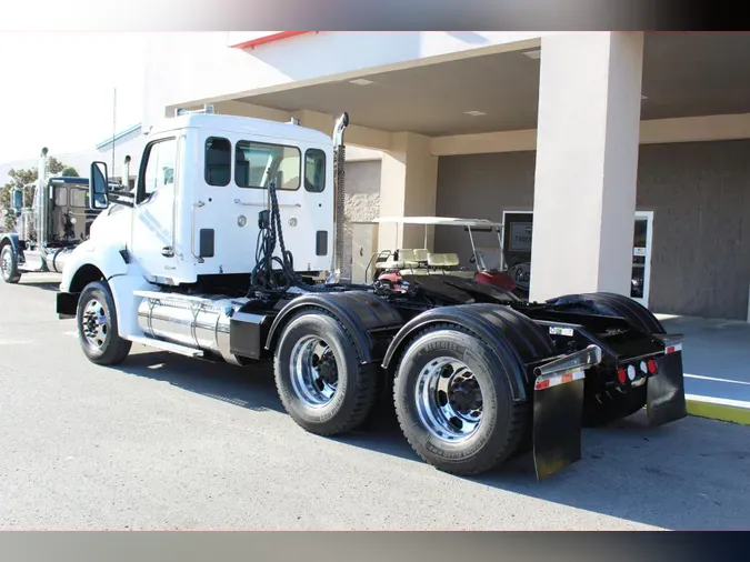 2023 Kenworth T880081f1e4a95b5612137518b0e603d1840