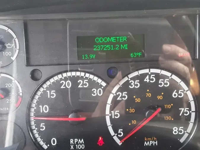 2019 FREIGHTLINER/MERCEDES M2 106