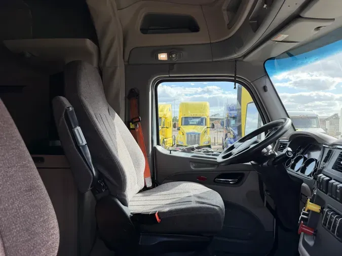 2022 Peterbilt 579