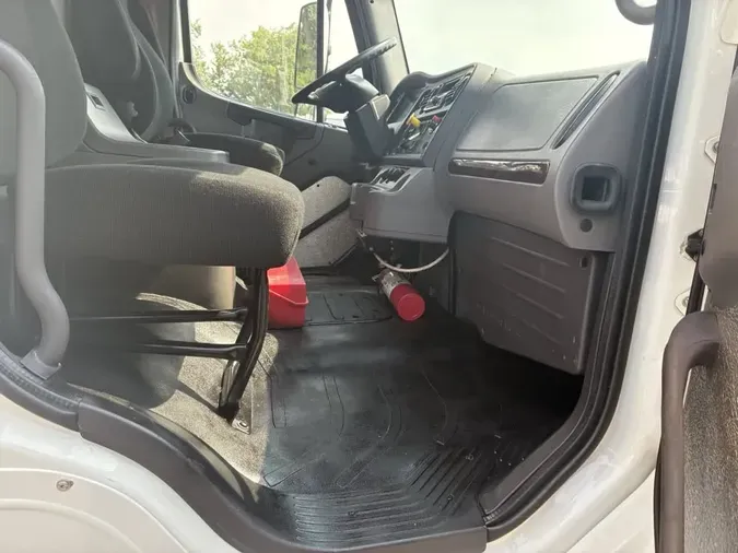 2019 FREIGHTLINER/MERCEDES M2 10608266c2f68b8a25402bb7d467fa602ab