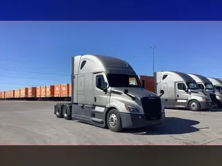 2024 Freightliner Cascadia