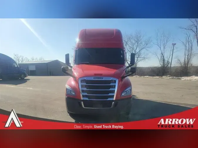 2021 FREIGHTLINER CA126