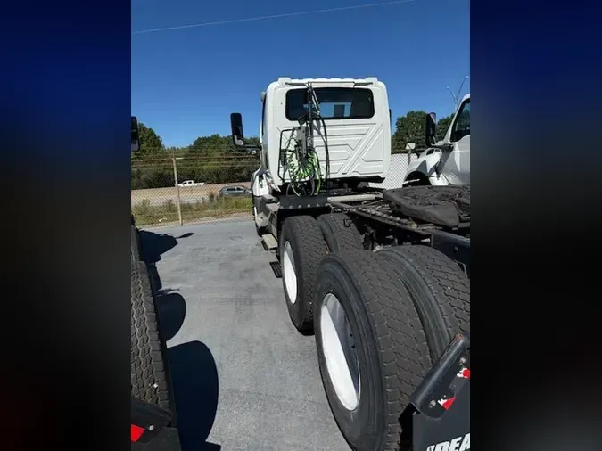 2020 International LT625