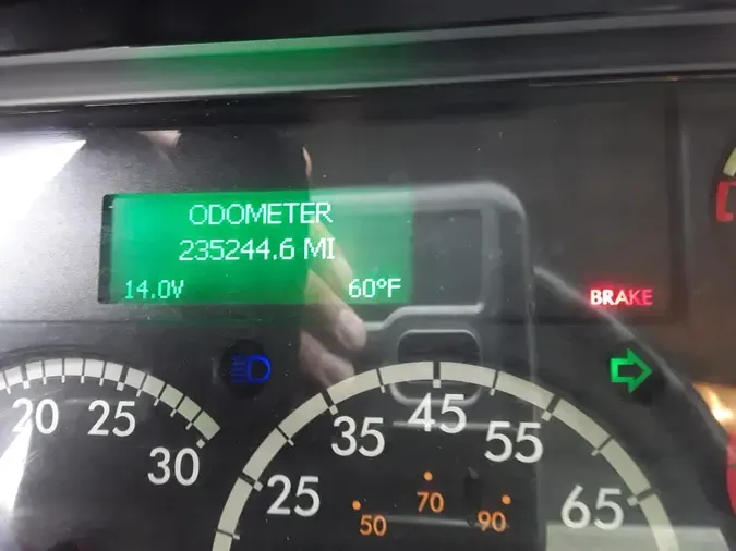 2018 FREIGHTLINER M2 106