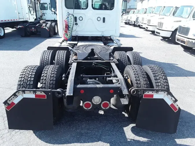 2019 FREIGHTLINER CASCADIA 125