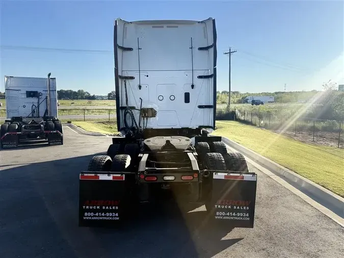 2022 INTERNATIONAL LT625