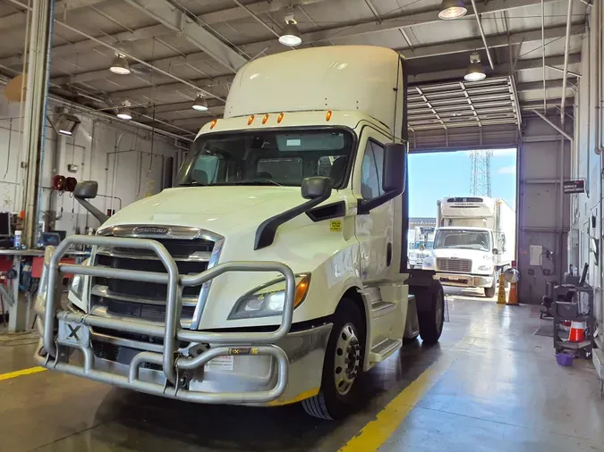 2019 FREIGHTLINER/MERCEDES NEW CASCADIA 116